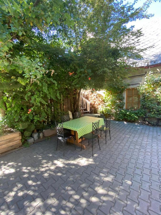 Apartman Na Statku Miskovice  Exterior foto